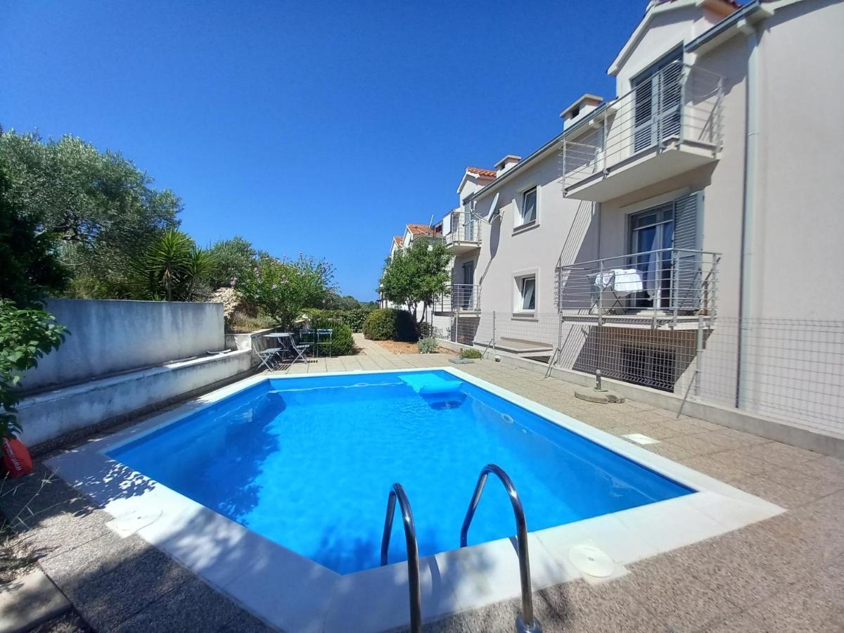 Apartamento 25 King'S Landing In Supetar Exterior foto